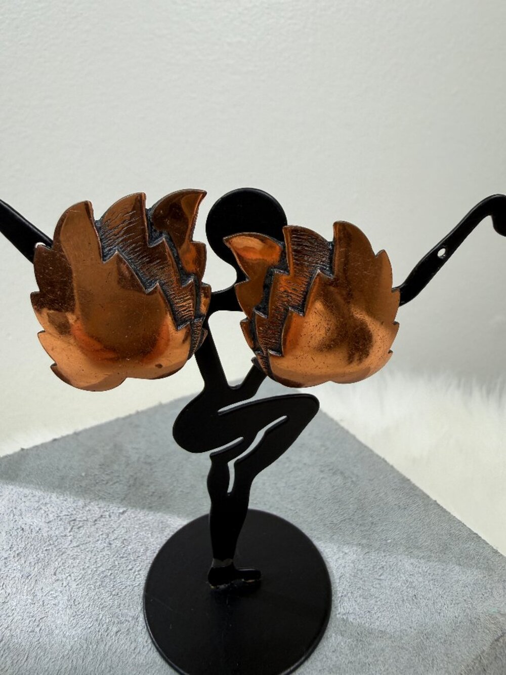 Vintage Copper Triple Leaf Clip-on Earrings 1.5" X 1"